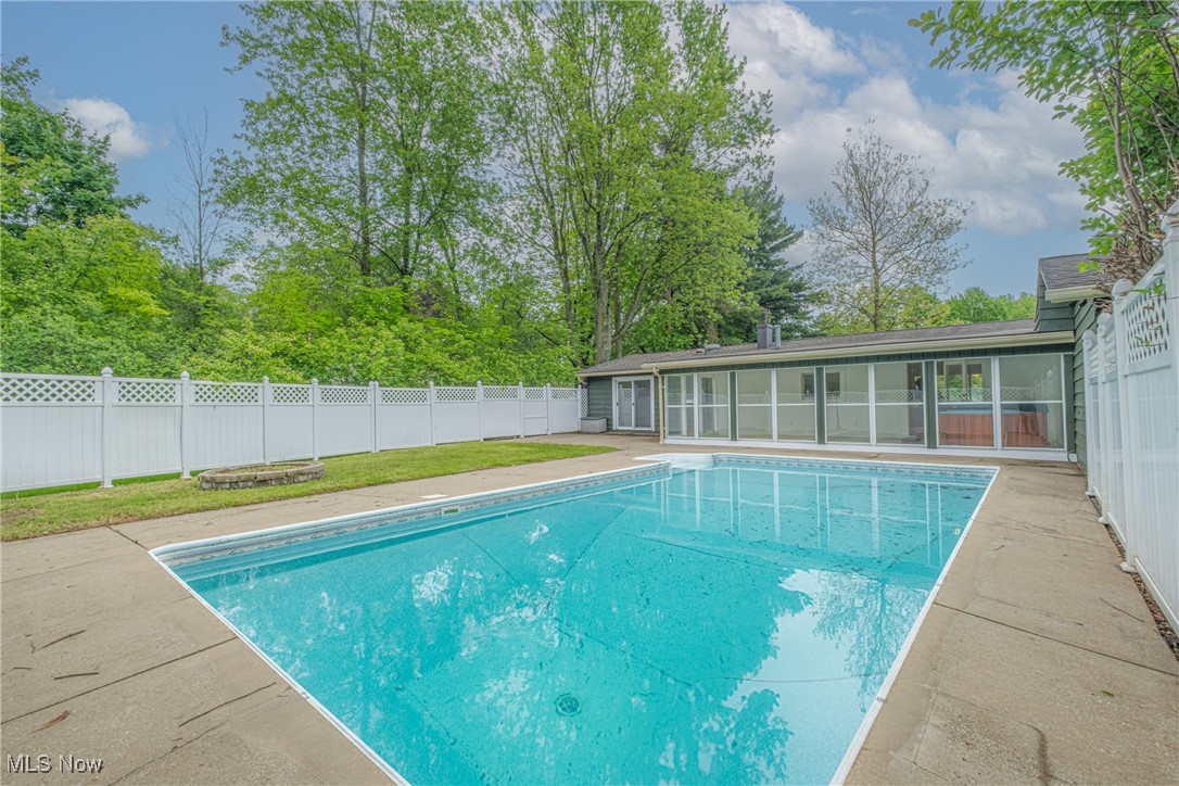 8620 Beacon Hill Drive, Chagrin Falls, Ohio image 23