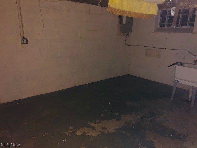 Crawford Realtys Maple Heights Su - Residential