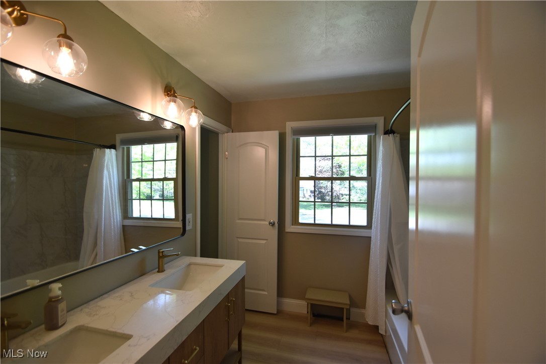 1751 Brockton Drive, Austintown, Ohio image 10