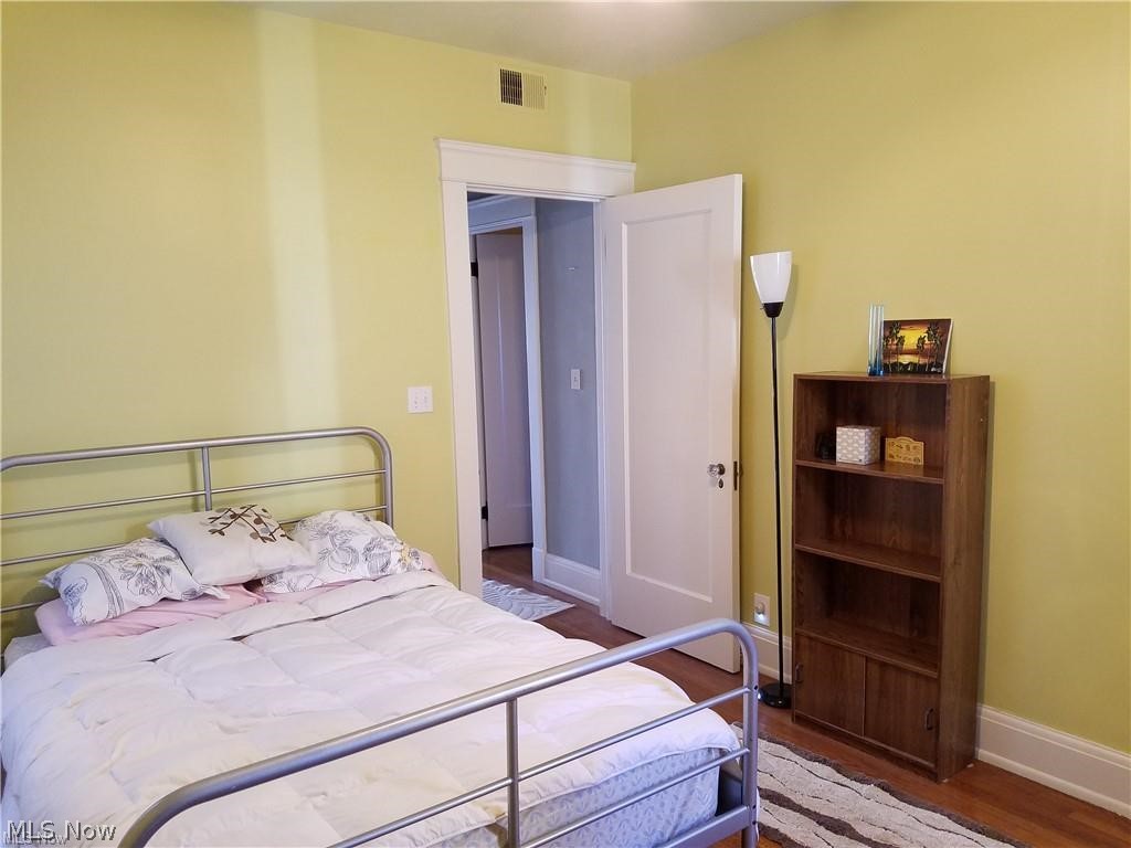 Hampshire Lane Condo - Residential