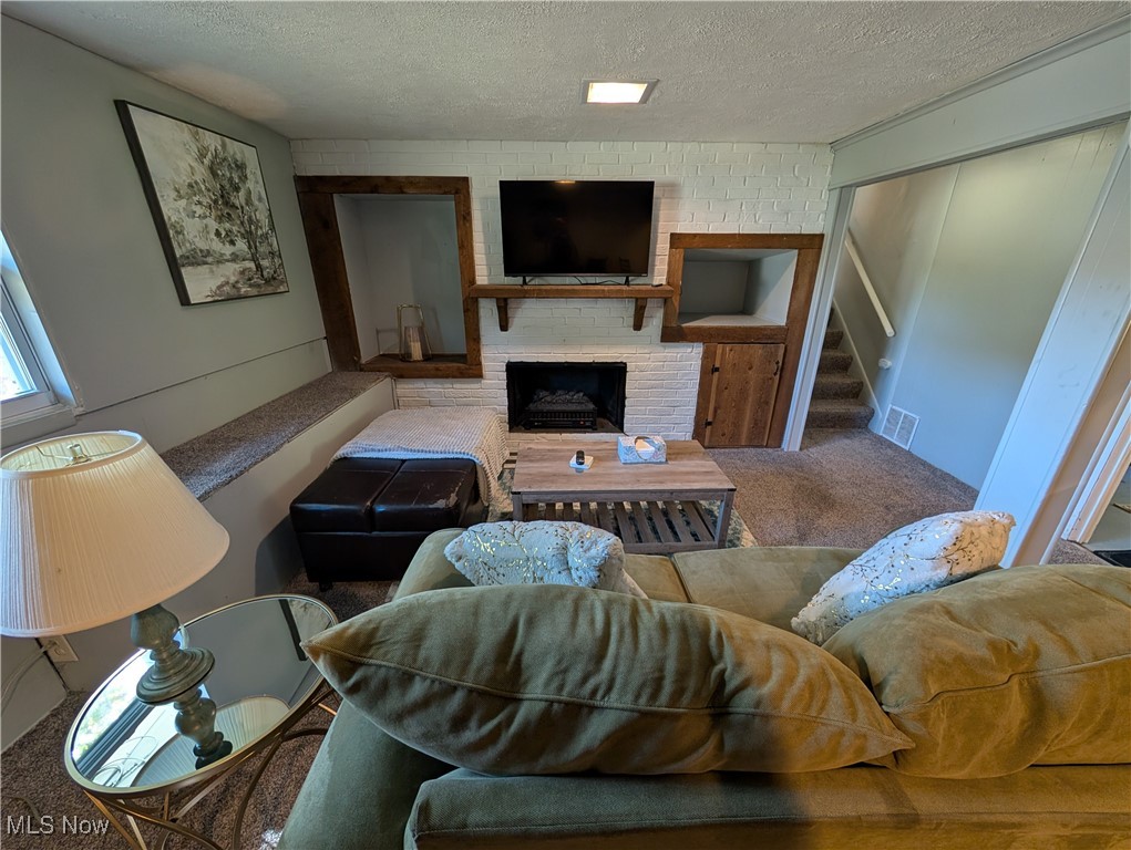 Parkway Estate #2 - Residential Lease