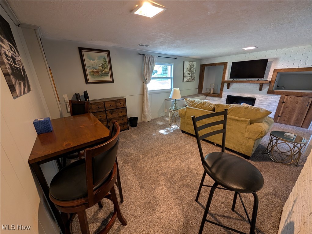 Parkway Estate #2 - Residential Lease