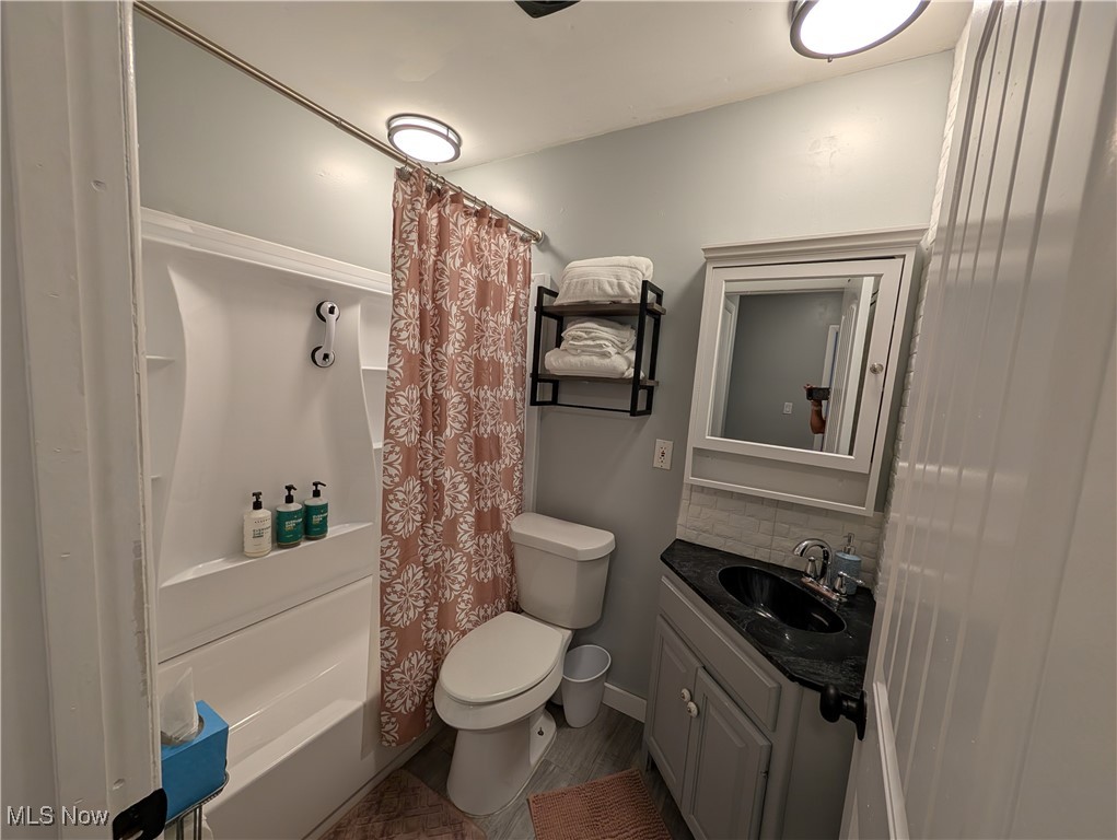 Parkway Estate #2 - Residential Lease