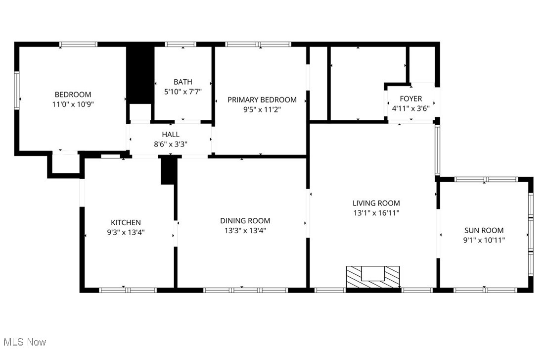 Main image without alt text