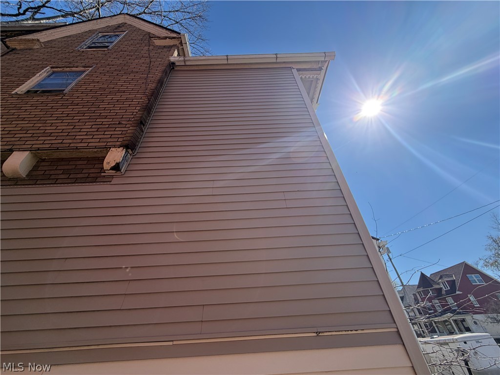 Schatzinger & Hawrtwicks - Residential Income