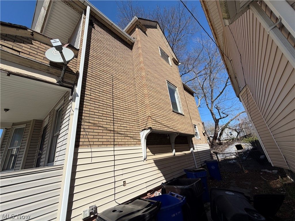 Photo of 1319 E 114th Street, Cleveland, OH 44106 (MLS # 5201813)