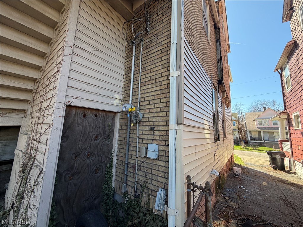 Schatzinger & Hawrtwicks - Residential Income