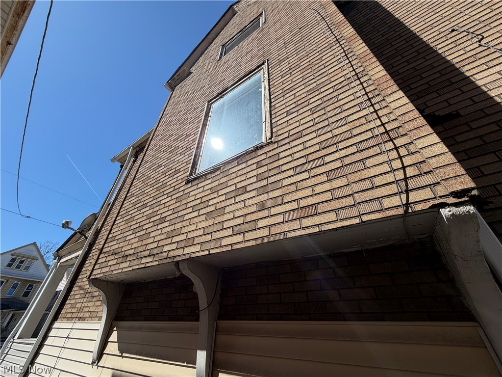 Schatzinger & Hawrtwicks - Residential Income