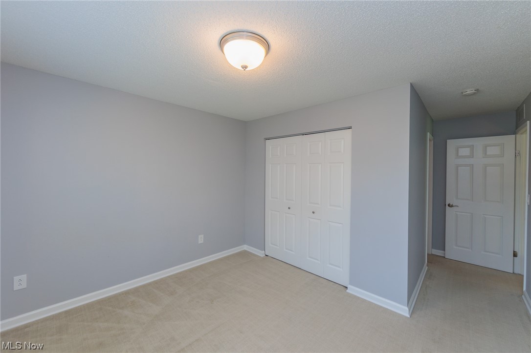 Fox Hollow At Woodhawk - Residential