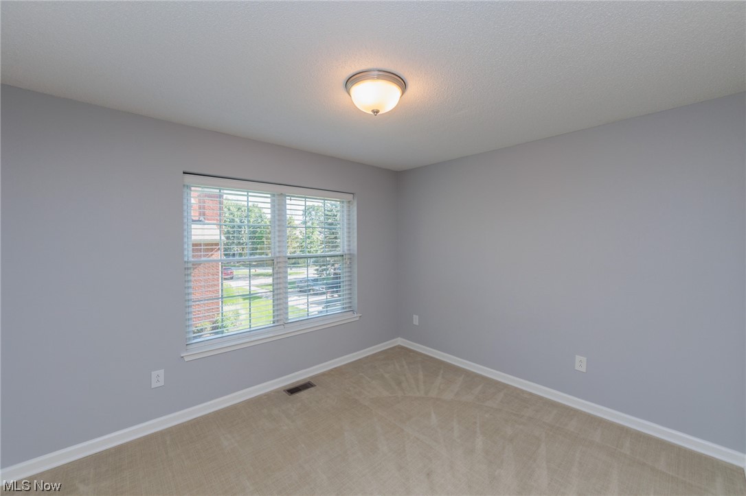 Fox Hollow At Woodhawk - Residential