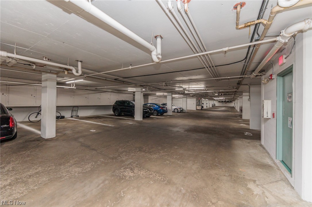 Fox Hollow At Woodhawk - Residential