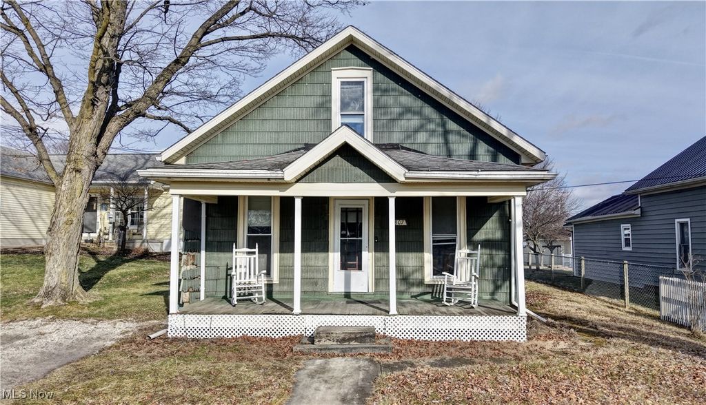 Photo of 807 W Maple Street, Wilmot, OH 44689 (MLS # 5182081)