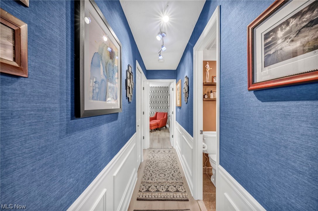 Meridian Condo - Residential