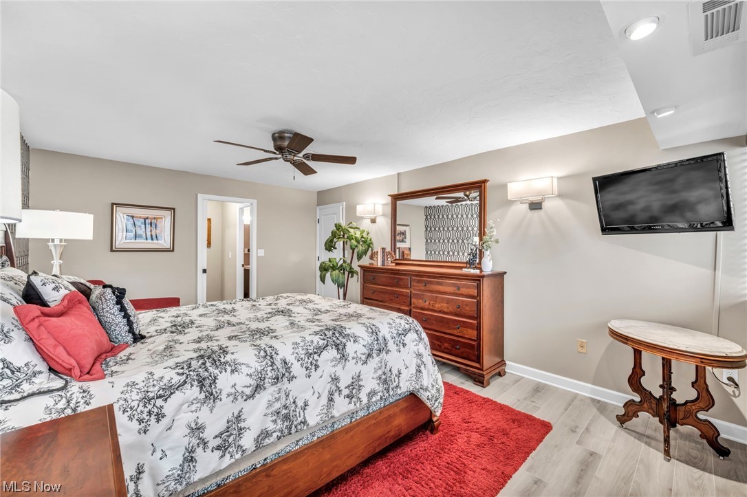 Meridian Condo - Residential