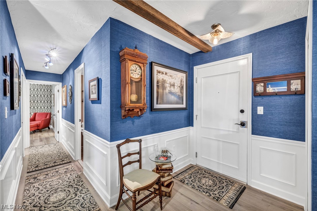 Meridian Condo - Residential