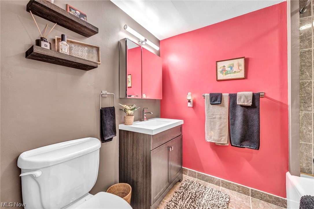 Meridian Condo - Residential