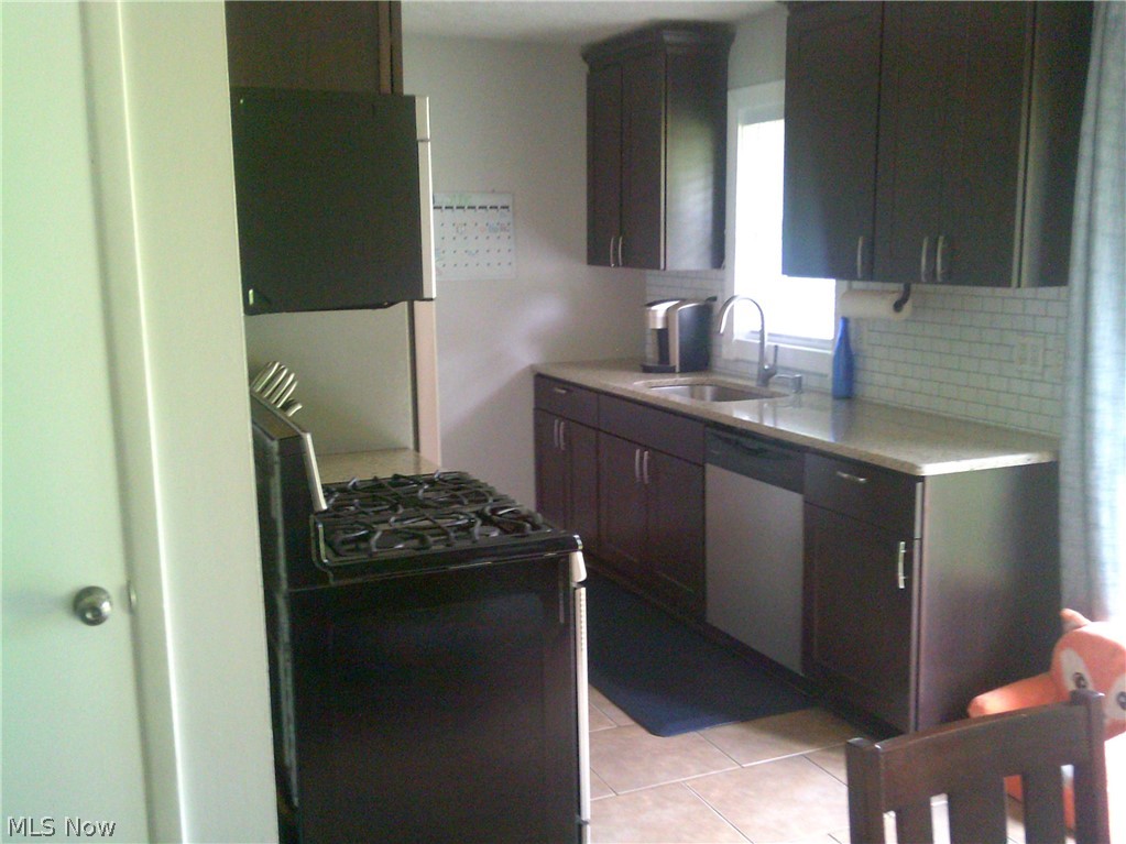 Brunswick Gardens 01 - Residential