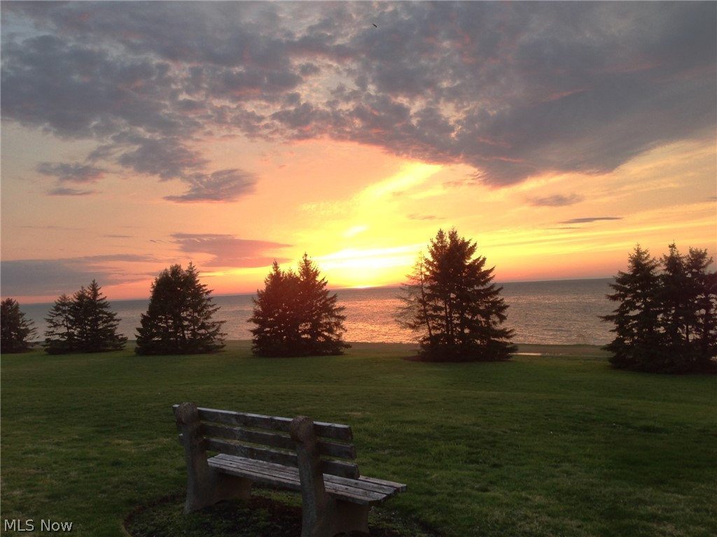 Bratenahl - Residential