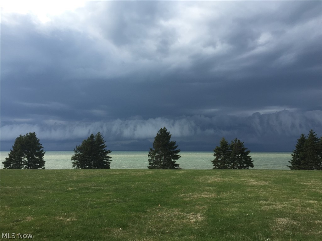 Bratenahl - Residential