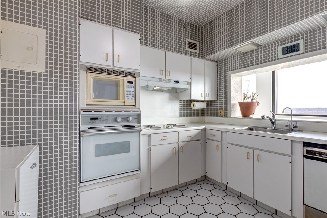 Bratenahl - Residential