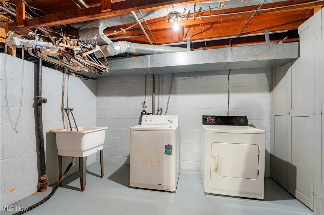 218 Bonnett Street, North Canton, Ohio image 30