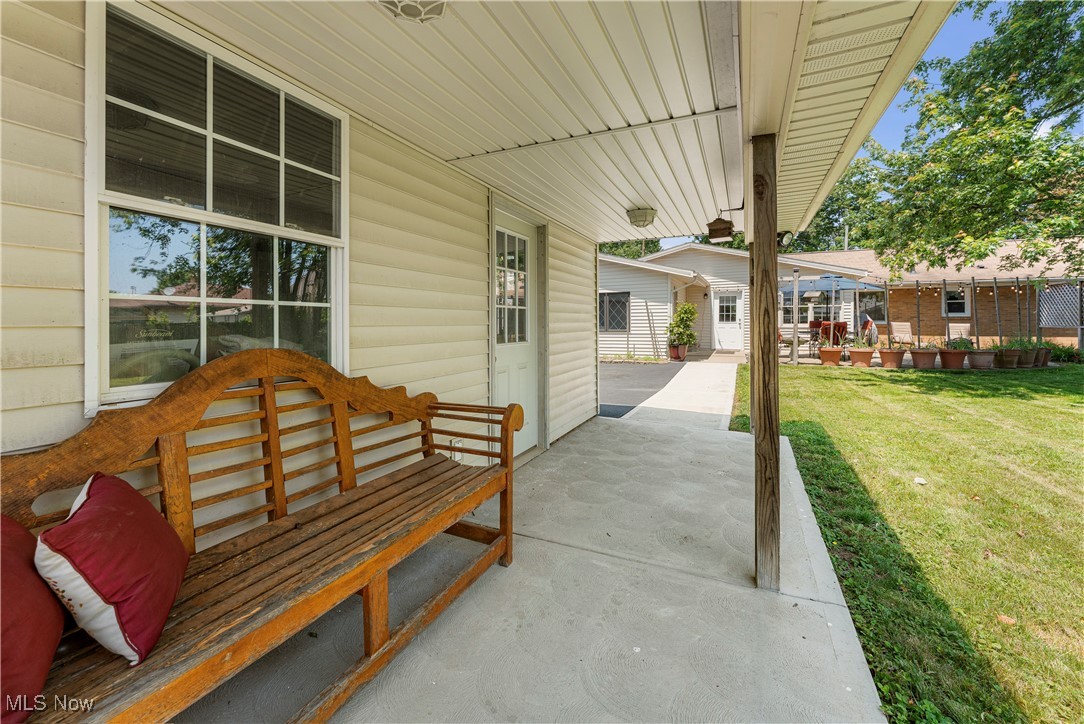 218 Bonnett Street, North Canton, Ohio image 40