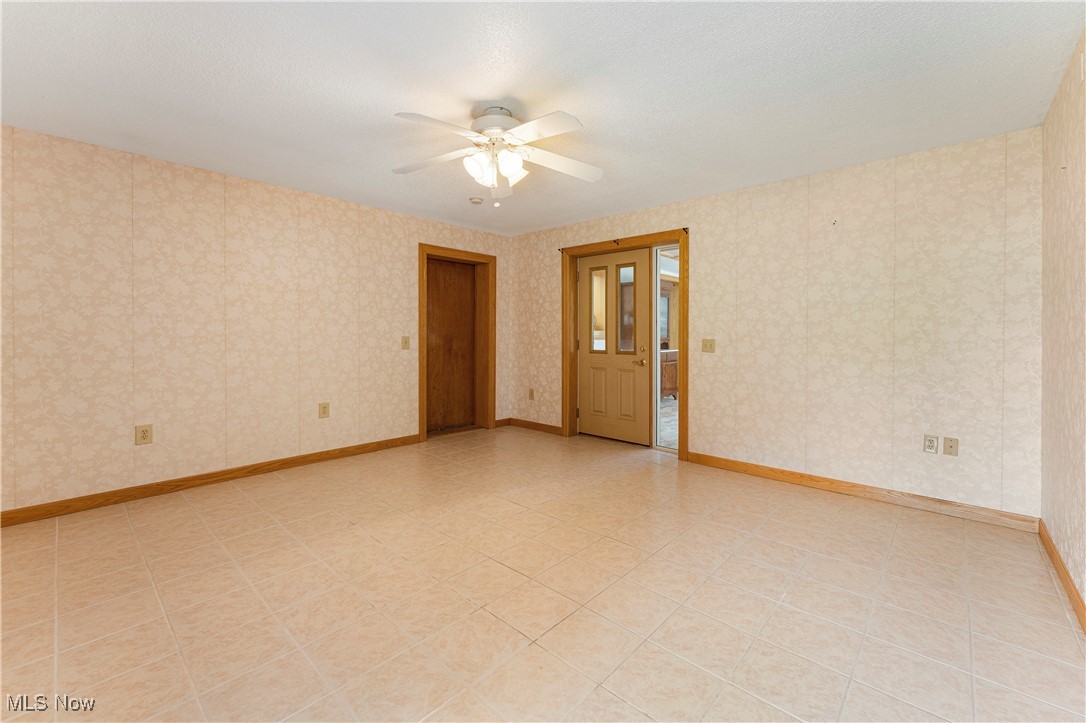 218 Bonnett Street, North Canton, Ohio image 15