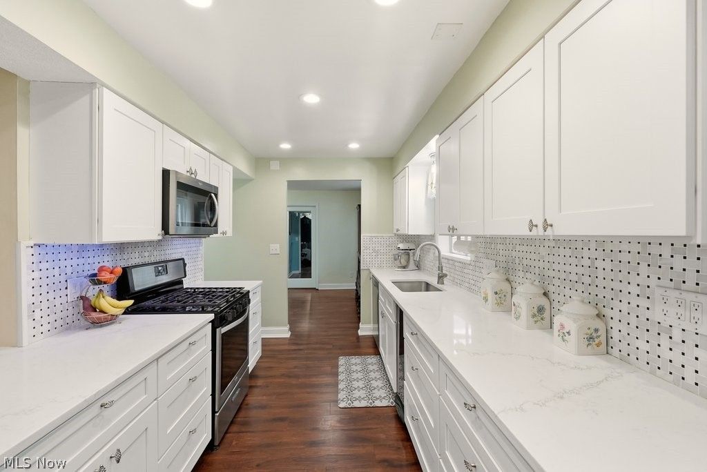 Photo of 491 Tally Ho Lane, Cleveland, OH 44143 (MLS # 5187779)