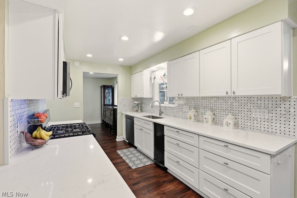 Photo of 491 Tally Ho Lane, Cleveland, OH 44143 (MLS # 5187779)