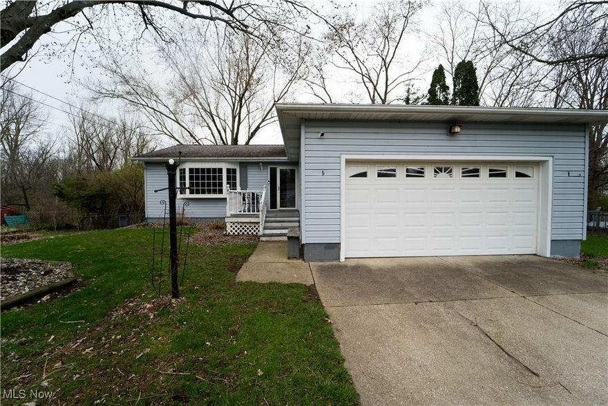 Welcome to 1877 Clearbrook Dr, Stow, OH 44224!
Located in a desirable Stow neighborhood close to shopping, dining, parks, and Route 8, this updated home offers comfort, convenience, and scenic outdoor space.
This home features 3–4 bedrooms, 2 full bathrooms, and a versatile layout with both a living room and a family room. The updated kitchen includes all appliances and opens to spacious living areas with a mix of hardwood and updated vinyl flooring.
Step outside through the sliding glass doors in the family room to enjoy a multi-level deck overlooking the peaceful Clearbrook stream—perfect for relaxing or entertaining. The backyard is spacious and private, offering a serene natural setting.
Don’t miss your opportunity to own this move-in ready home in a fantastic location. Schedule your private showing today!