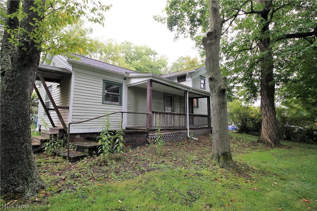 Poland Village - Residential Income