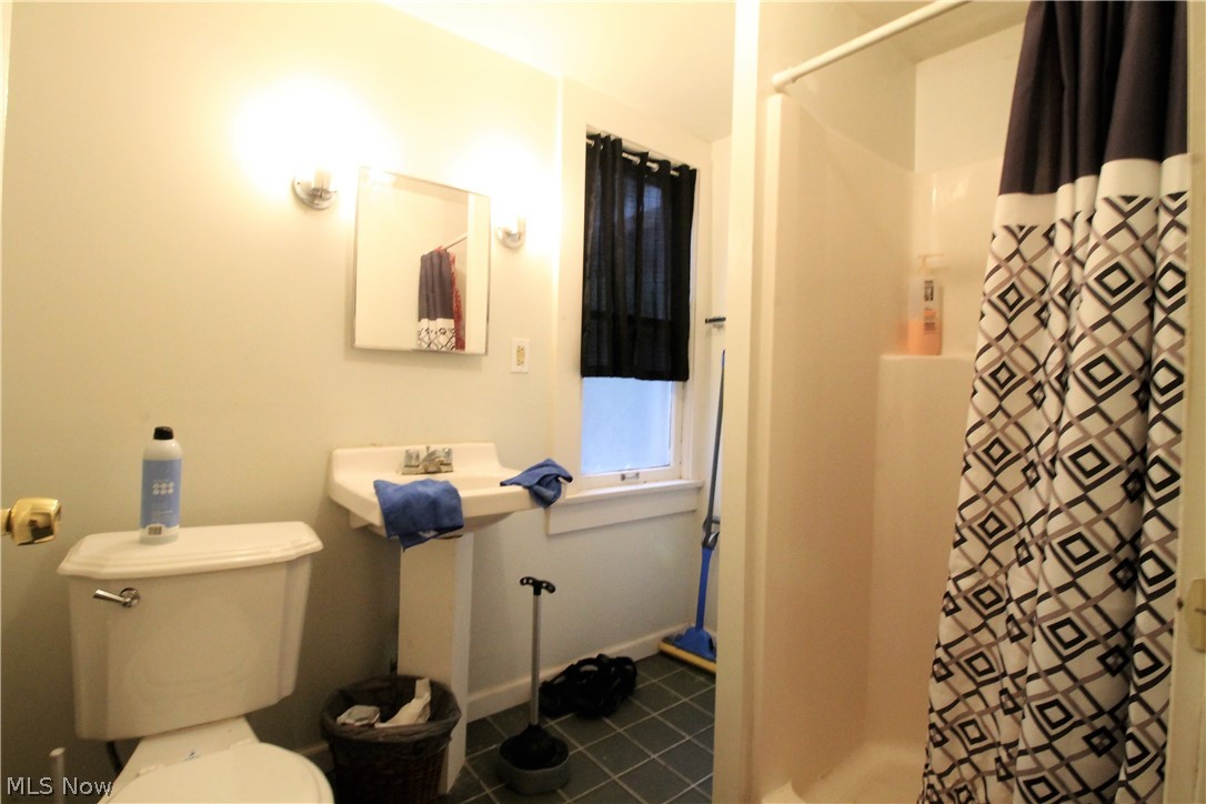 Poland Village - Residential Income