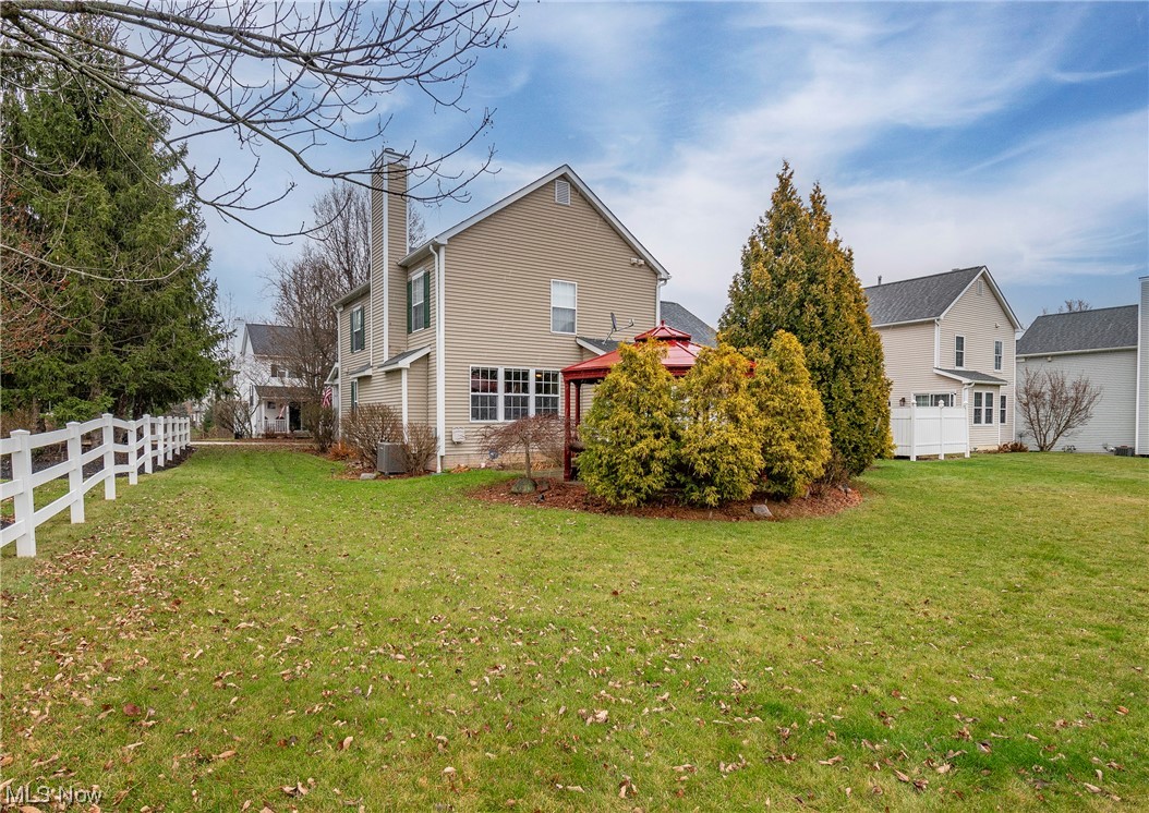 Lakeside Courts - Residential
