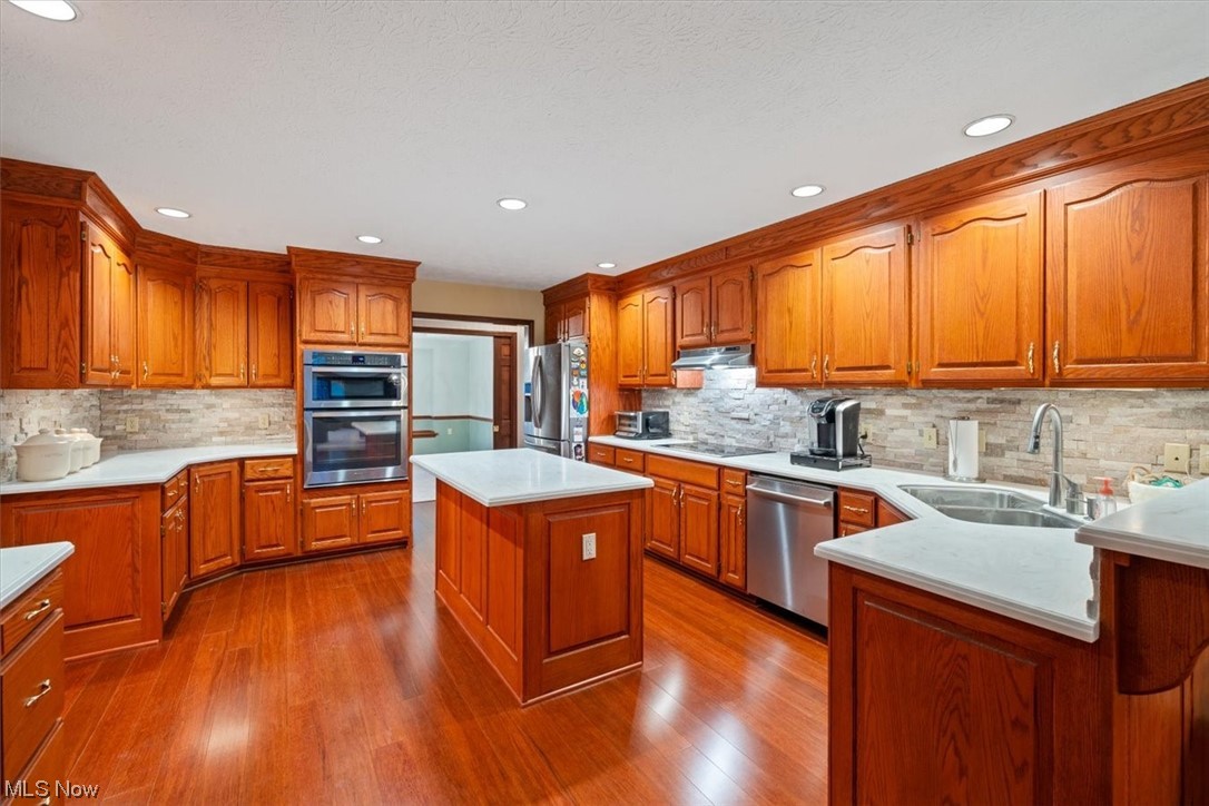 Barkwood Lake Estate Sub - Residential