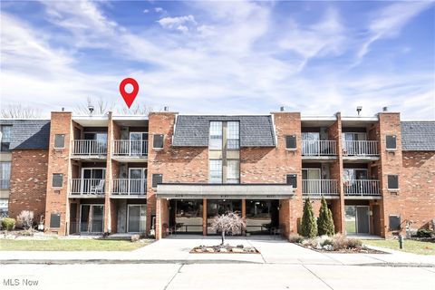 4183 Columbia Road Unit 300, North Olmsted, OH 44070 - MLS#: 5102185