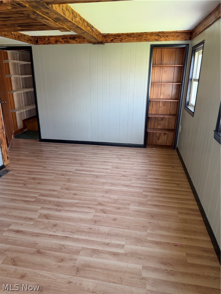 Village/Navarre - Residential