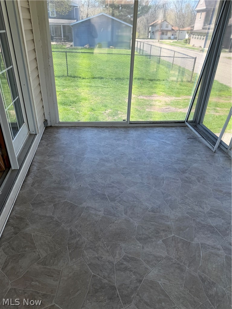 Village/Navarre - Residential