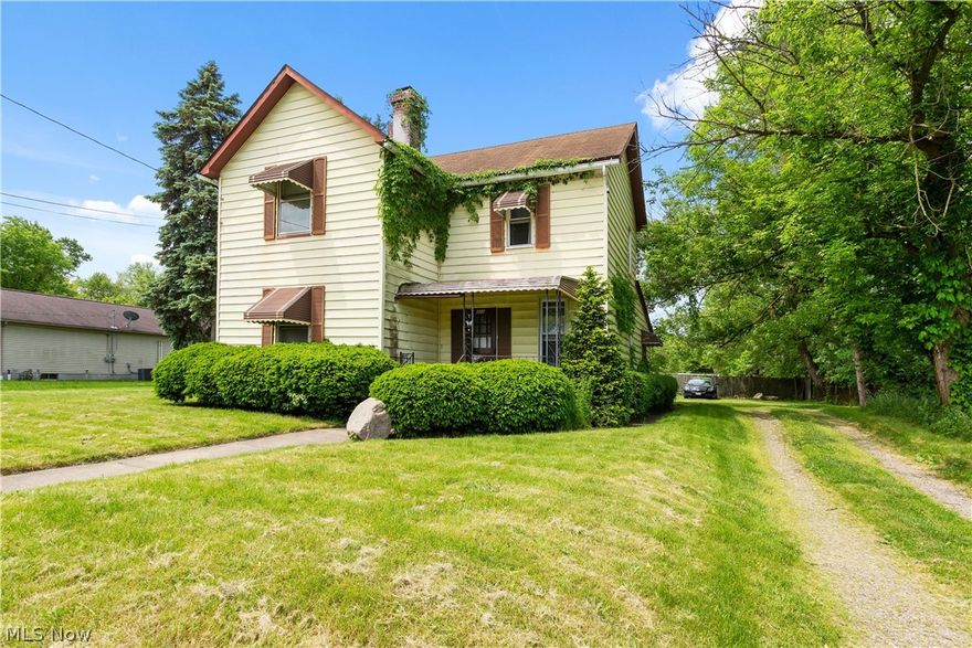 START YOUR PORTFOLIO TODAY OR CALL THIS HOME YOUR OWN! 300 Bell St, Barberton, OH. This property is currently rented for $625 a month and tenant pays all utilities. This property could have a possible cap rate of 14% or a possible 24% cash on cash return! Looking to purchase your first home? This home has everything you need. This property features 3 beds 2 baths with 1,672 square feet of living space for you or your family. Some additional features of this property include the 2 car garage and almost a half an acre of land with the extra lot. Love the outdoors? This property is minutes away from Lake Anna and the Ohio and Erie Canal Towpath Trail. If you are looking for the perfect home for you or your family this is it! Schedule your private showing today so you can make 300 Bell St, Barberton, OH your new home!