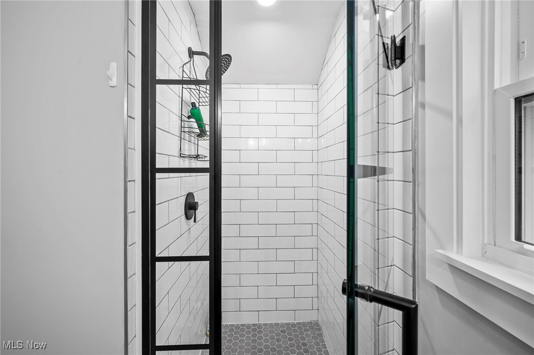 Shaker Heights, Ohio 44122, United States, 4 Bedrooms Bedrooms, ,4 BathroomsBathrooms,Residential,Pending,30445