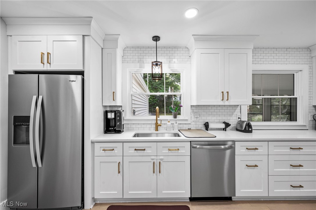 Shaker Heights, Ohio 44122, United States, 4 Bedrooms Bedrooms, ,4 BathroomsBathrooms,Residential,Pending,30445