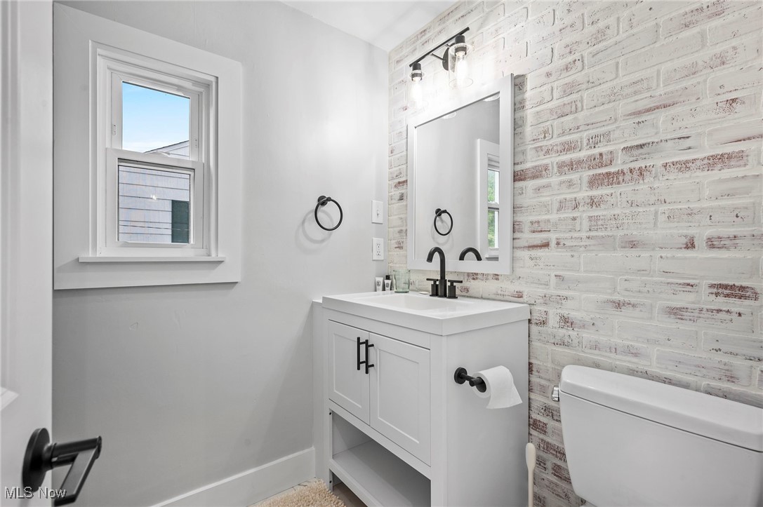 Shaker Heights, Ohio 44122, United States, 4 Bedrooms Bedrooms, ,4 BathroomsBathrooms,Residential,Pending,30445