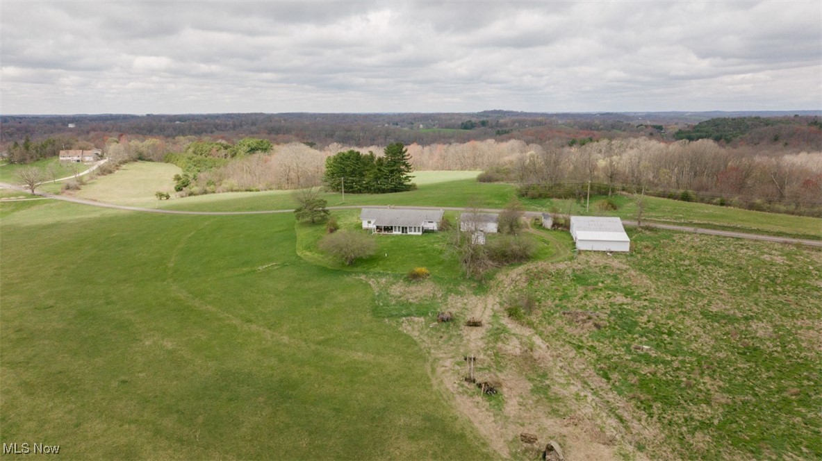 136 Canyon Road, Carrollton, Ohio image 3