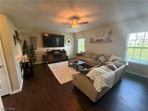 Tiny photo for 2951 Island Creek Drive, Medina, OH 44256 (MLS # 5240619)