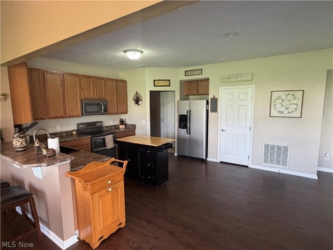 Tiny photo for 2951 Island Creek Drive, Medina, OH 44256 (MLS # 5240619)