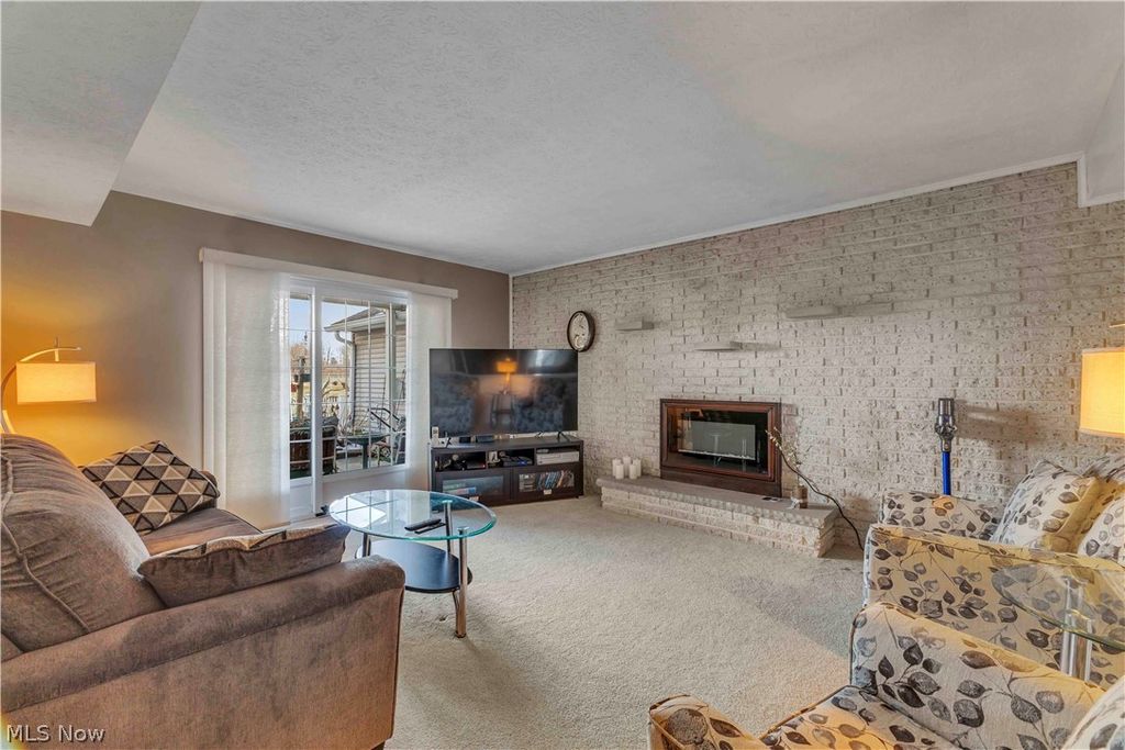 Photo of 563 N Carpenter Road, Brunswick, OH 44212 (MLS # 5191757)