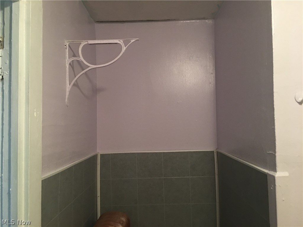 Rhodes - Residential Lease