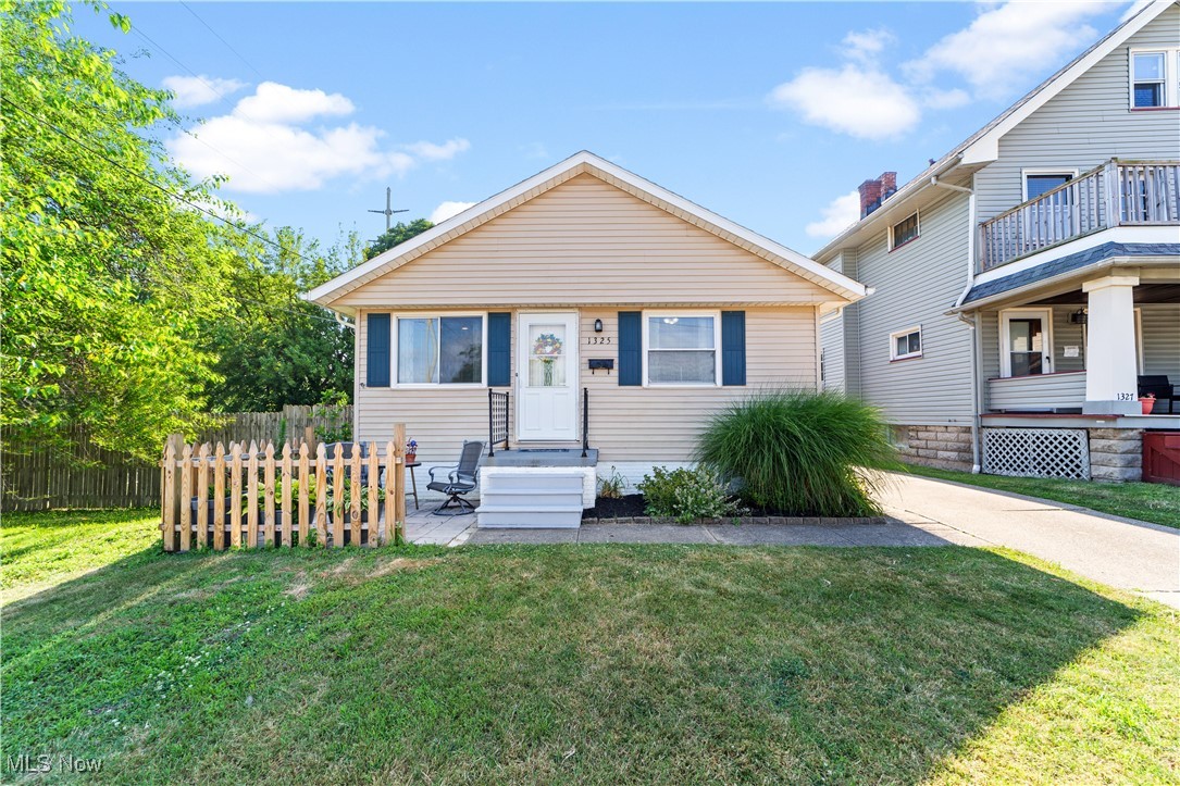 1325 Thoreau Road