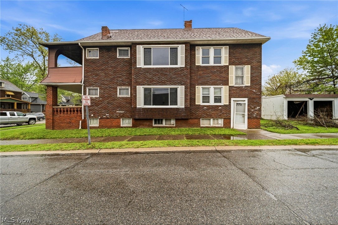 4697 E 85th Street