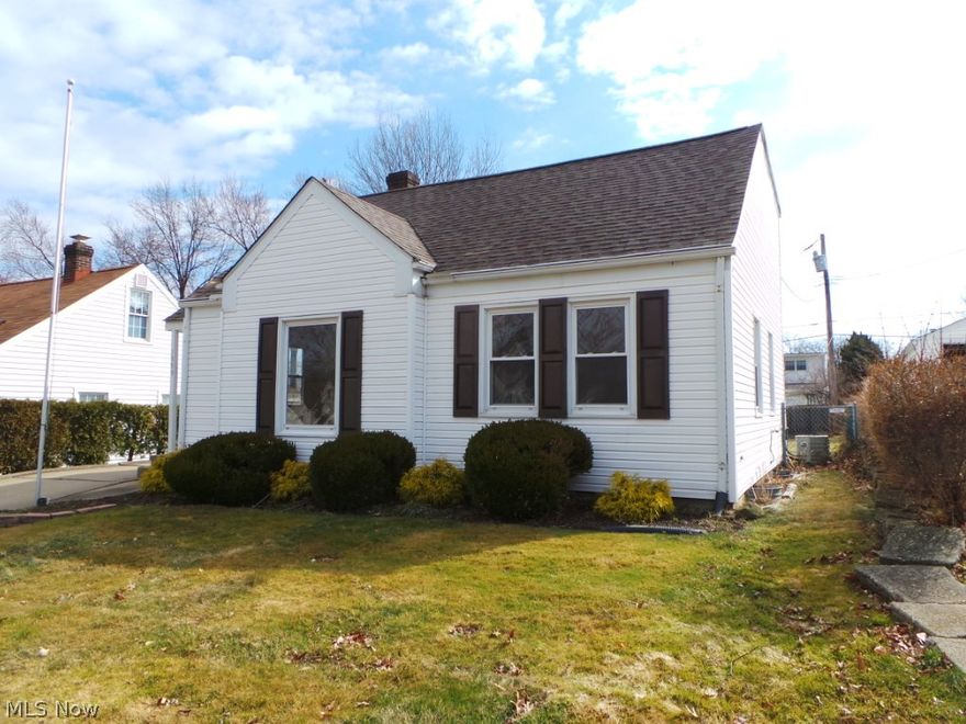 Great starter home in Firestone Park.  Two bedrooms down, Full bath Finished attic for third bedroom/den.   One car detach garage, fenced backyard.