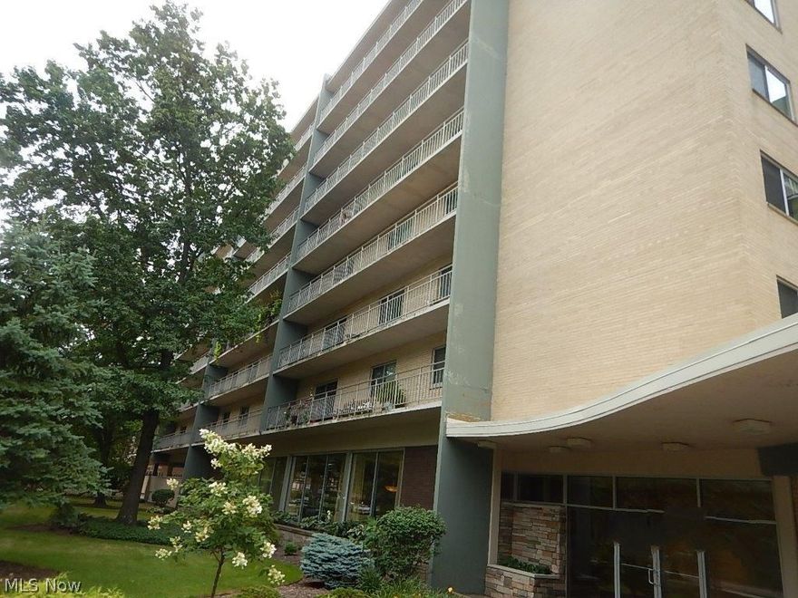 Great views from the balcony of this 8th floor unit....Freshly painted in neutral tones as well as new carpeting throughout.....Lake Edge is located in the Edgewater area of Cleveland, convenient to Edgewater Park, Gordon Square, Ohio City and much more.. Minutes  from downtown, access to I-90 and more.
Lake Edge offers the following amenities:  Large indoor pool, hot tub, outdoor patio, fitness center, billiard & game room, heated underground parking, all utilities included in maintenance fee(except electric, cable & phone).  This is an unbelievable 1 bedroom, 1 bath condo just waiting for someone to enjoy an incredible care free lifestyle....This is a FannieMae HomePath property....